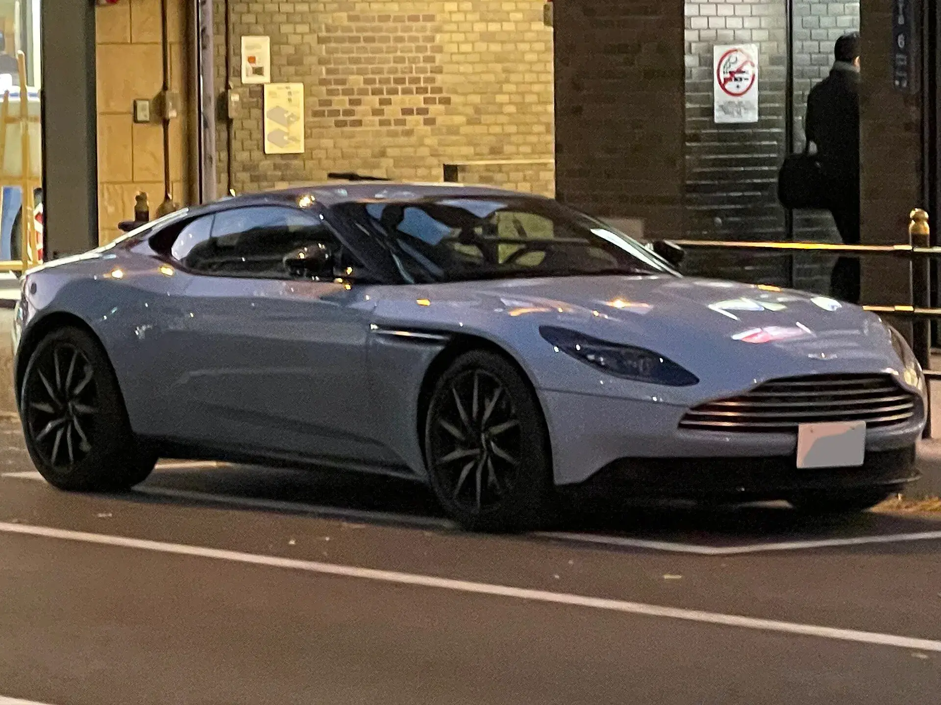 Front three-quarter view in Lightning Silver
